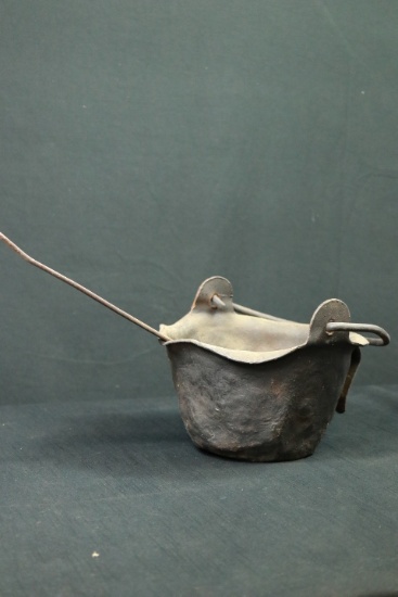 Smelting Pot With Ladle