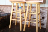 2 Stools