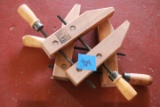 2 Wood Clamps