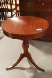 Mahogany Round Top Table With Claw Feet