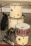 Pearl Drumset