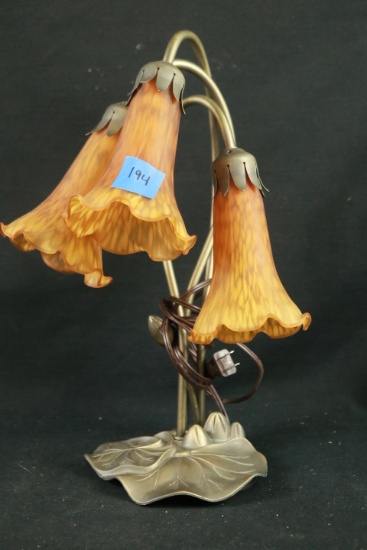 Lamp With Water Lilly Shades