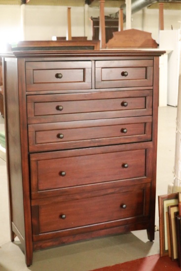Modern Chest With Drawers
