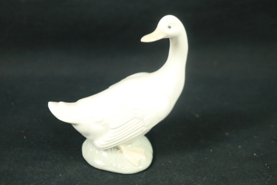 Lladro Goose Figurine