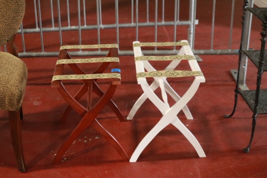 2 Luggage Racks