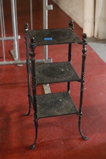 Metal Plant Stand With Claw Feet