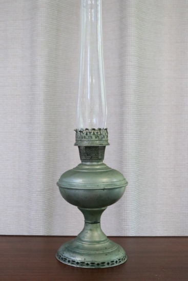 Antique Oil Lamp With Globe