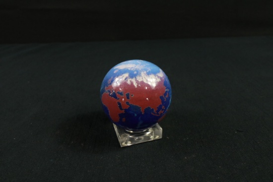 Lundberg Studios Art Glass Globe Paperweight