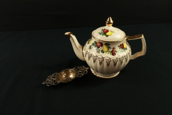 Sadler Ironstone Teapot and Tea Strainer