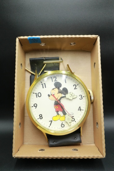 Walt Disney Mickey Mouse Wall Clock, Made by Elgin
