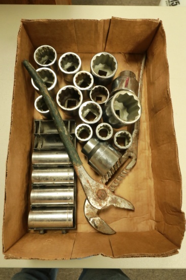 Large Craftsman Socket Set & Other Wrenches -- Goes up to 1-7/8"