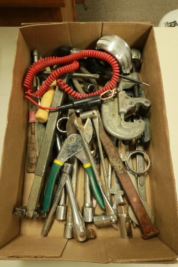 Box Assorted Wrenches & Cutters