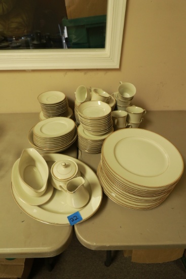 6 Piece Place Setting Service For 12 Mikasa Trousdale Fine China