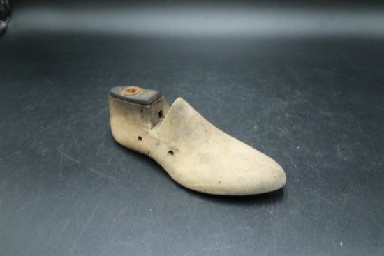 Small Shoe Form/Stretcher