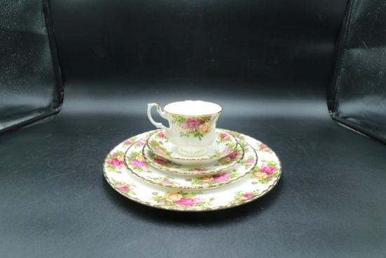 Royal Albert Old Country Roses China 5 Piece Place Setting
