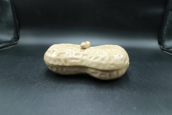 Covered Peanut Casserole Dish