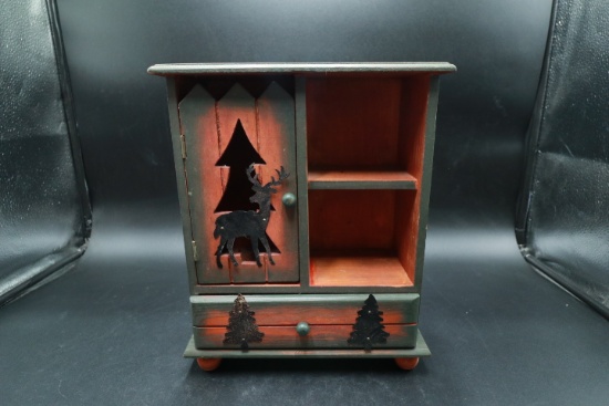 Wooden Wildlife Box
