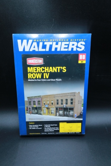 Walthers Merchant's Row IV (HO Kit)