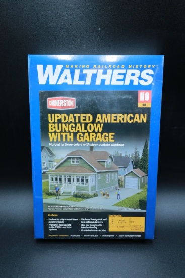 Walthers Updated American Bungalow with Garage (HO Kit )
