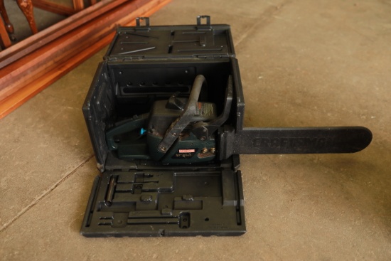 Craftsman 18" Chain Saw with Case