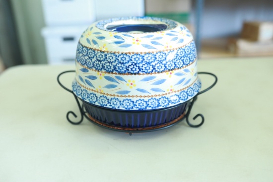Temptations Old World Cake Stand on Metal Rack