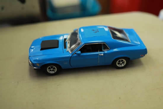 Motor Max 1970 Mustang Boss Model Car