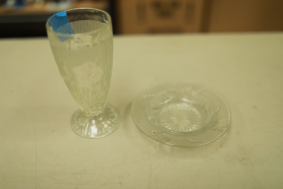 Iris & Herringbone Stem & Butter Dish Vase