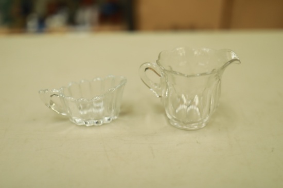 2 Heisey Creamers
