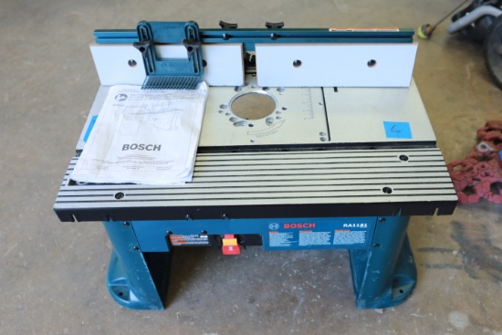 Bosch RA1181 Router Table