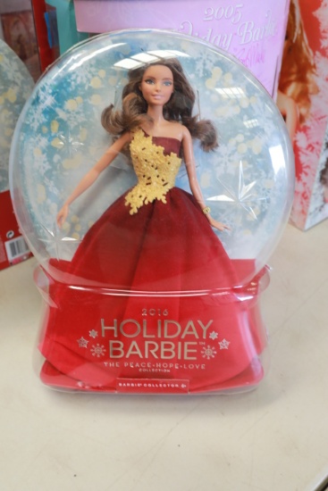 2016 Holiday Barbie in Box