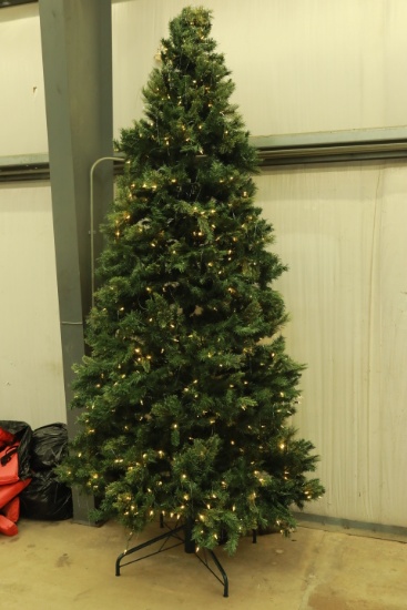 10ft Pre Lit Christmas Tree