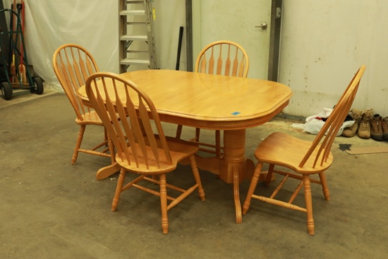 Woo Dining Table with 4 Chairs & Hidden Leaf