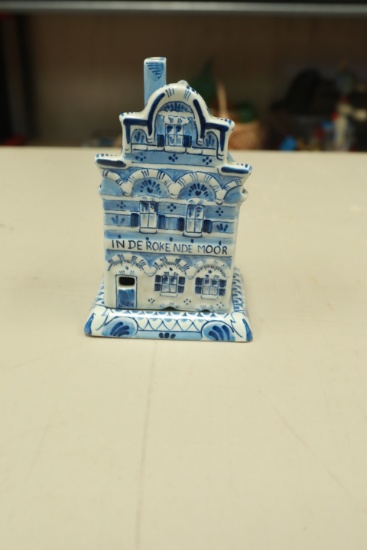 Delft Porcelain 2 Piece House Figurine