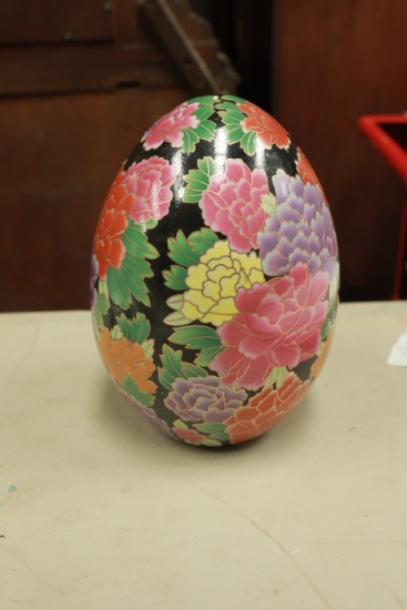 Porcelain Decorative Egg