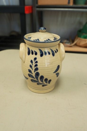 Cracker Barrel Crock with Lid