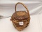 WOVEN BASKET WITH LID & HANDLE MEASURES 10