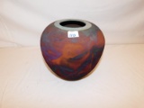 VASE SIGNED LESLIE MITCHELL ON BASE, 9