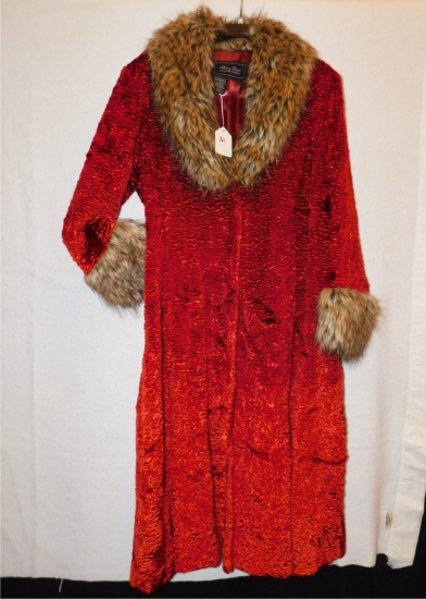 COAT:   BY TERRY LEWIS;  LINED,  RED, FAUX FUR COLLAR & CUFF.  SIZE LARGE