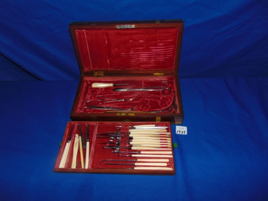 ANTIQUE WOODEN BOX WITH DR. IMPLEMENTS