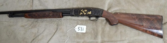 WINCHESTER MODEL 42, EXTENSIVELY ENGRAVED WITH 10 GOLD INLAYS AND GOLD WIRE, SOLID RIB, 28" BARREL,