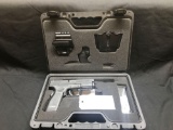 SPRINGFIELD ARMORY MOD XD9, 9MM WITH HOLSTER, IN BOX. SN#US882079
