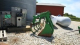 JD 7' Hydraulic Grapple bucket