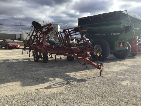 CIH 25' 4800 FIELD CULTIVATOR w SPG TOOTH HARROW