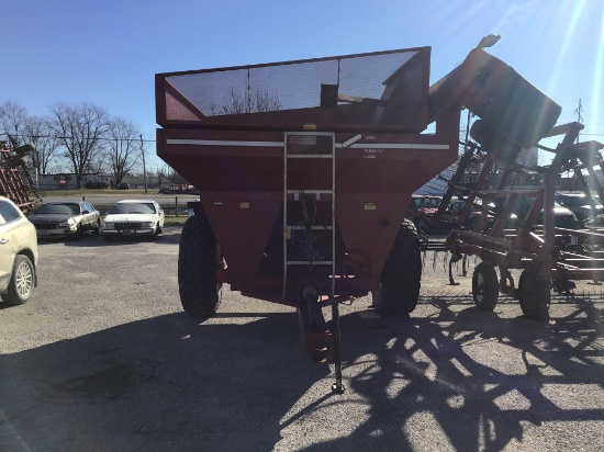 E Z TRAIL 500 GRAIN CART