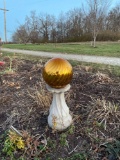 Yard globe