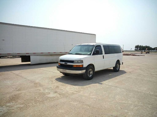 2007 Chevrolet Express 3500 Passenger Van