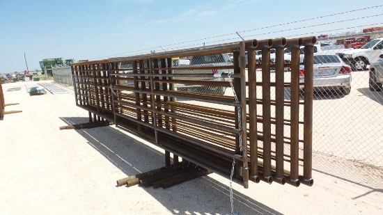 (6) Fence Panels with Gate