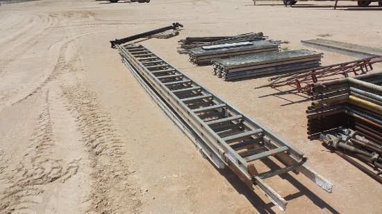 (3) Aluminum Ladders