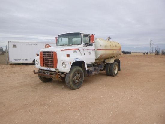 1977 Ford 8000 Water Truck