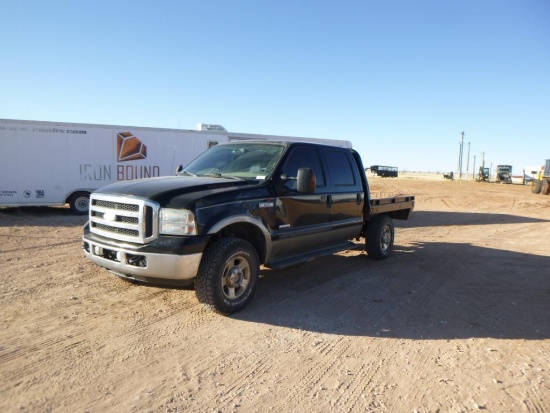 2005 Ford F-250 Lariat Flatbed Pickup